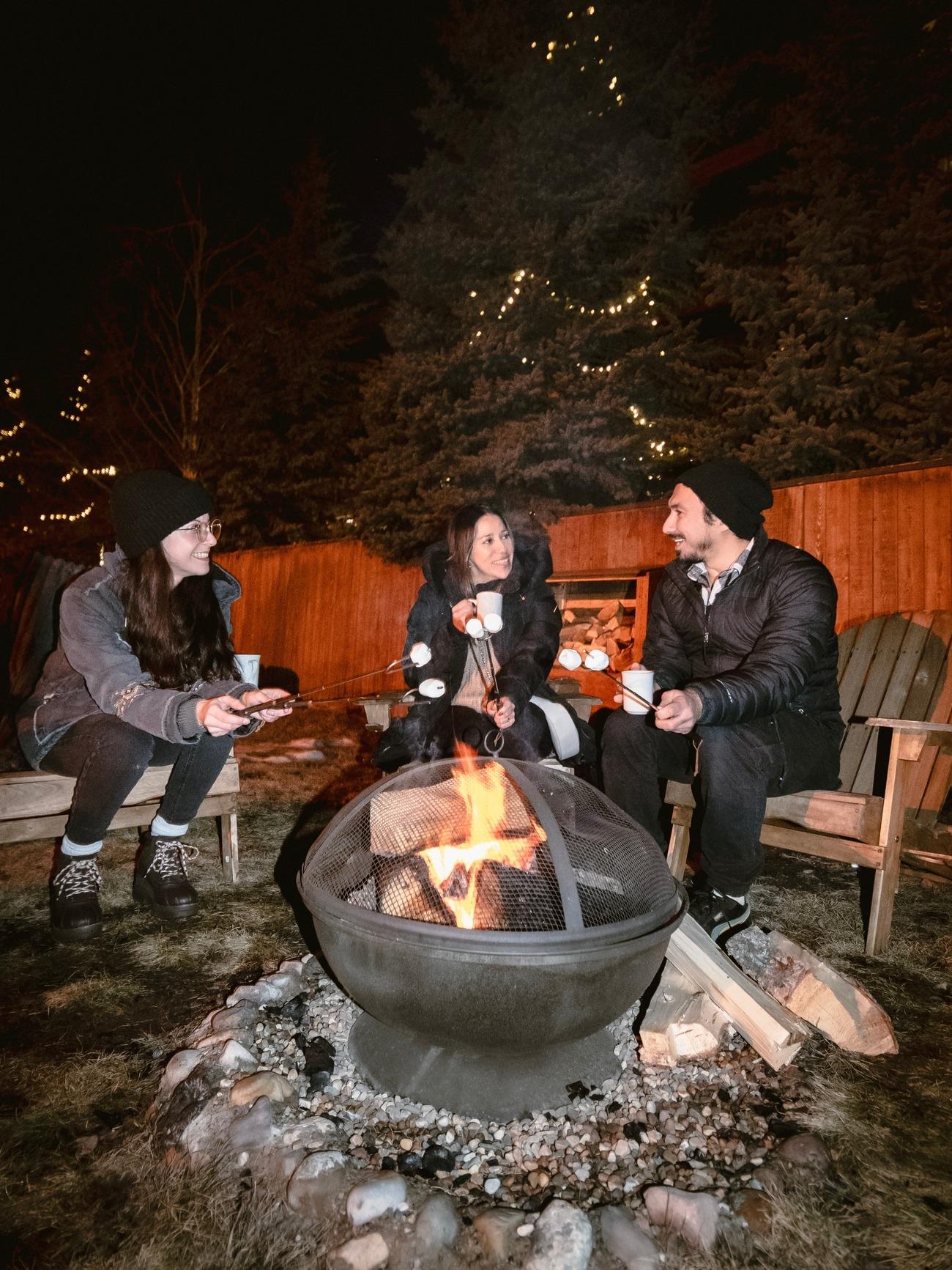 canmore rocky mountain inn outdoor fire pit